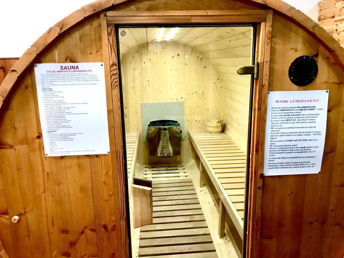 Pensiunea Geona Poiana Teiului Kültér fotó